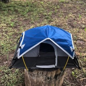 Miniature tent